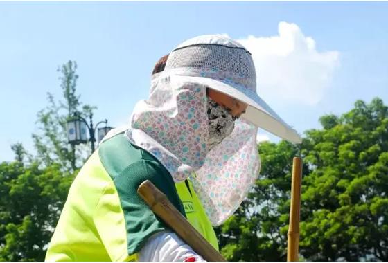 38℃高溫，這些身影讓你看到哭